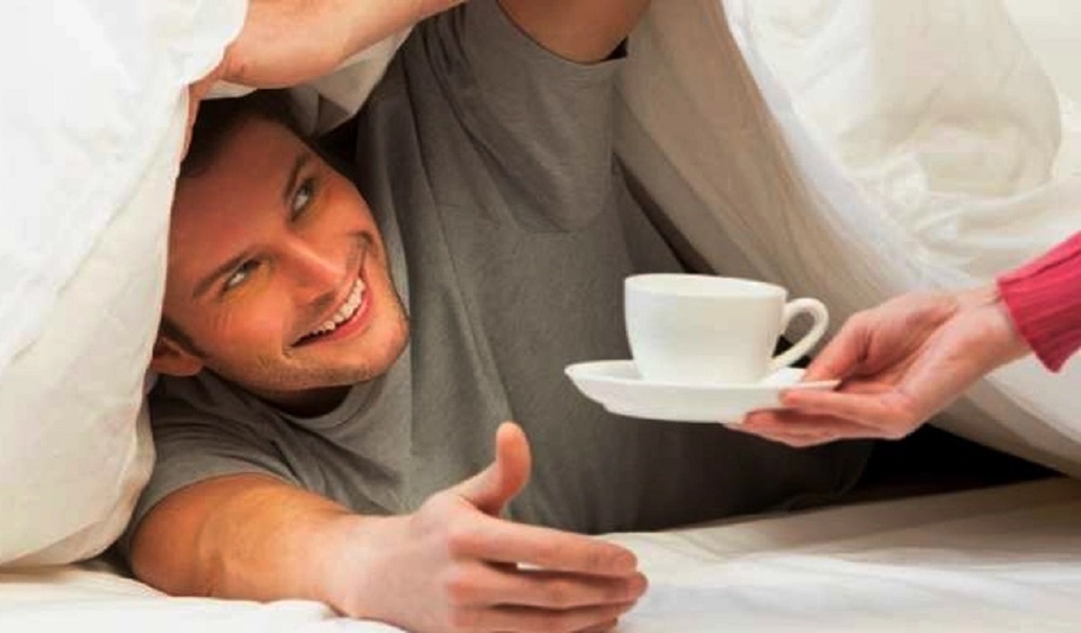 খালি পেটে চা খাওয়ার অভ্যাস? যেসব জটিলতা তৈরি হচ্ছে শরীরে