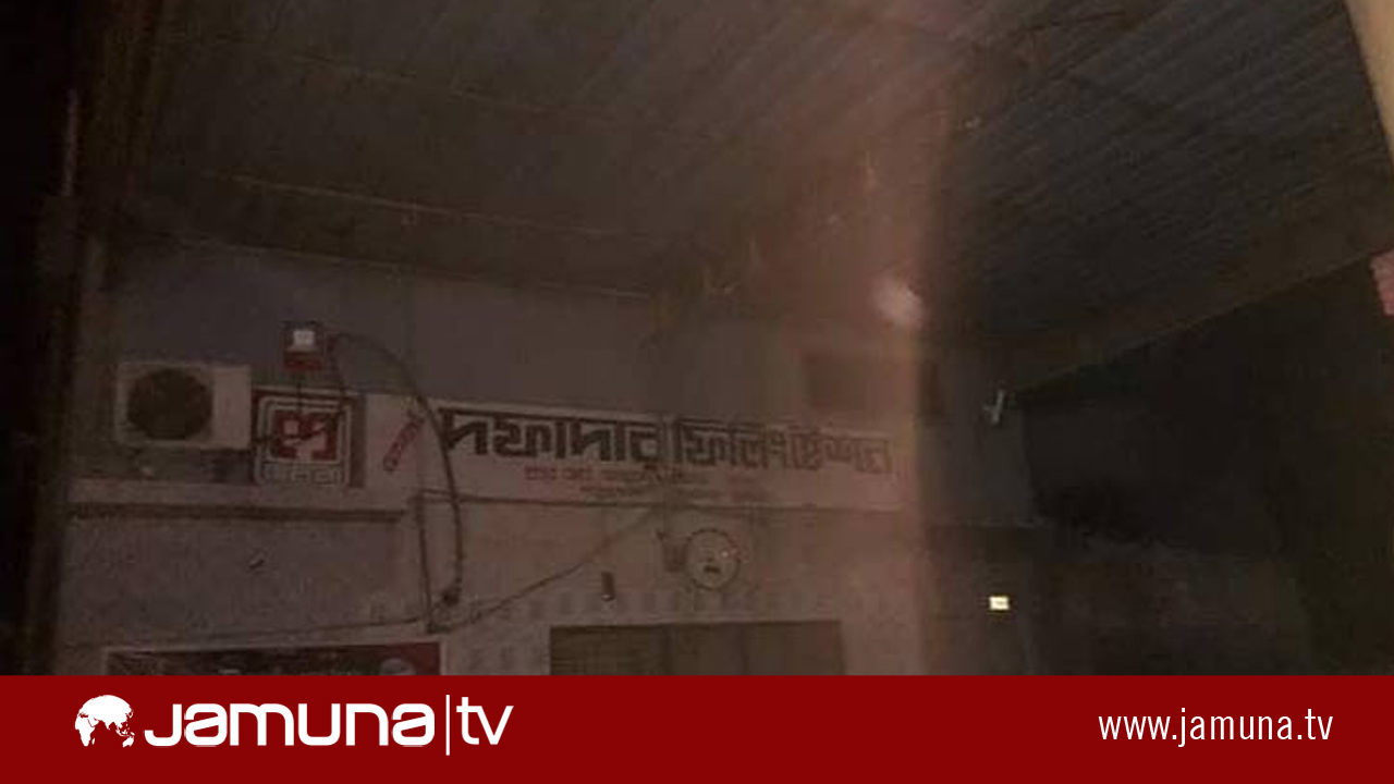 কুষ্টিয়ায় ফিলিং স্টেশনে আগুন, ২ জন নিহত