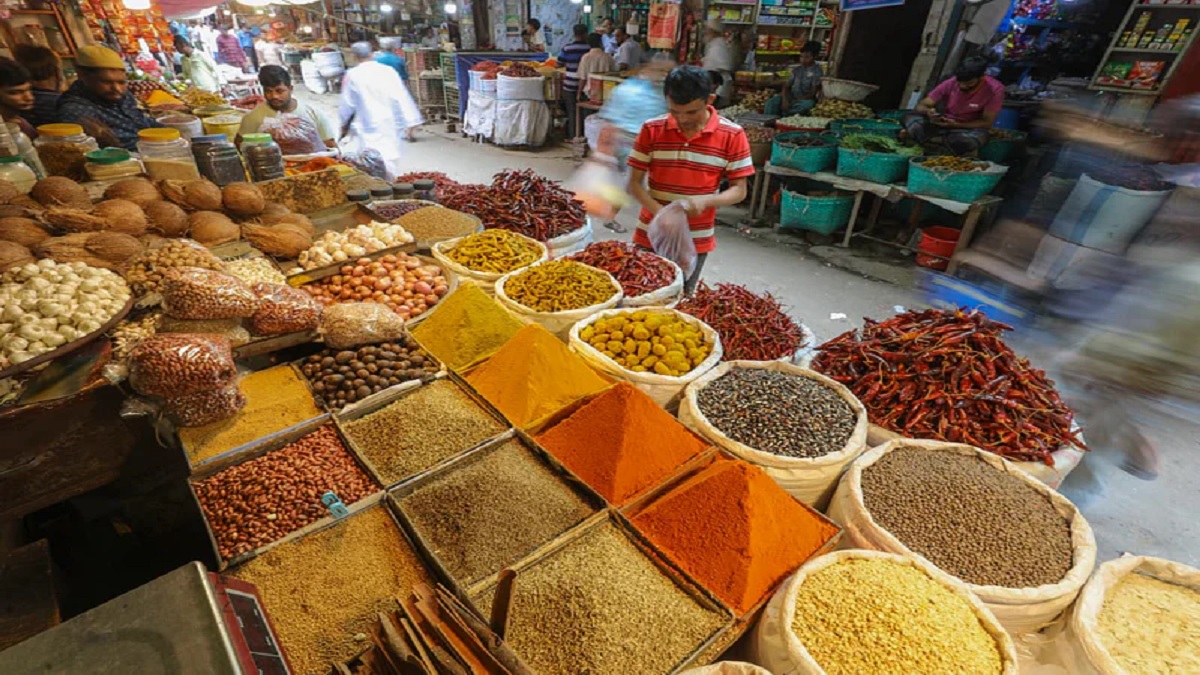 দামের উত্তাপ মশলার বাজারে