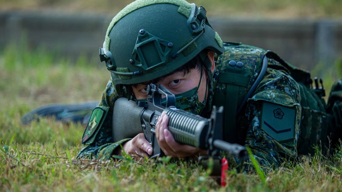 সামরিক শক্তিতে চীনের চেয়ে কতটা পিছিয়ে তাইওয়ান?