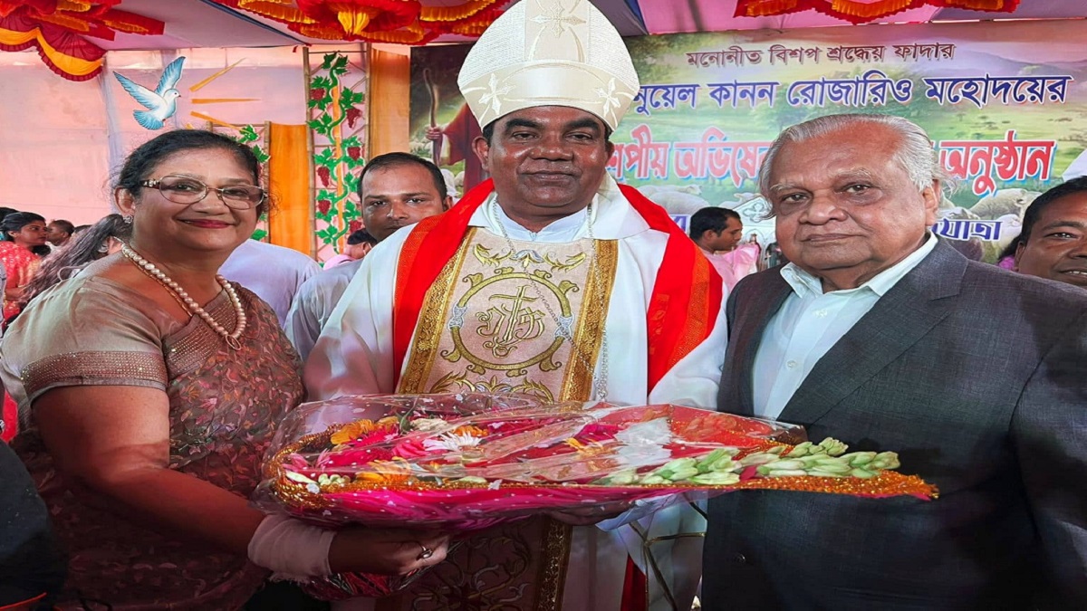 বরিশাল ক্যাথলিক ডাইওসিসের নতুন ধর্মপালের অভিষেক