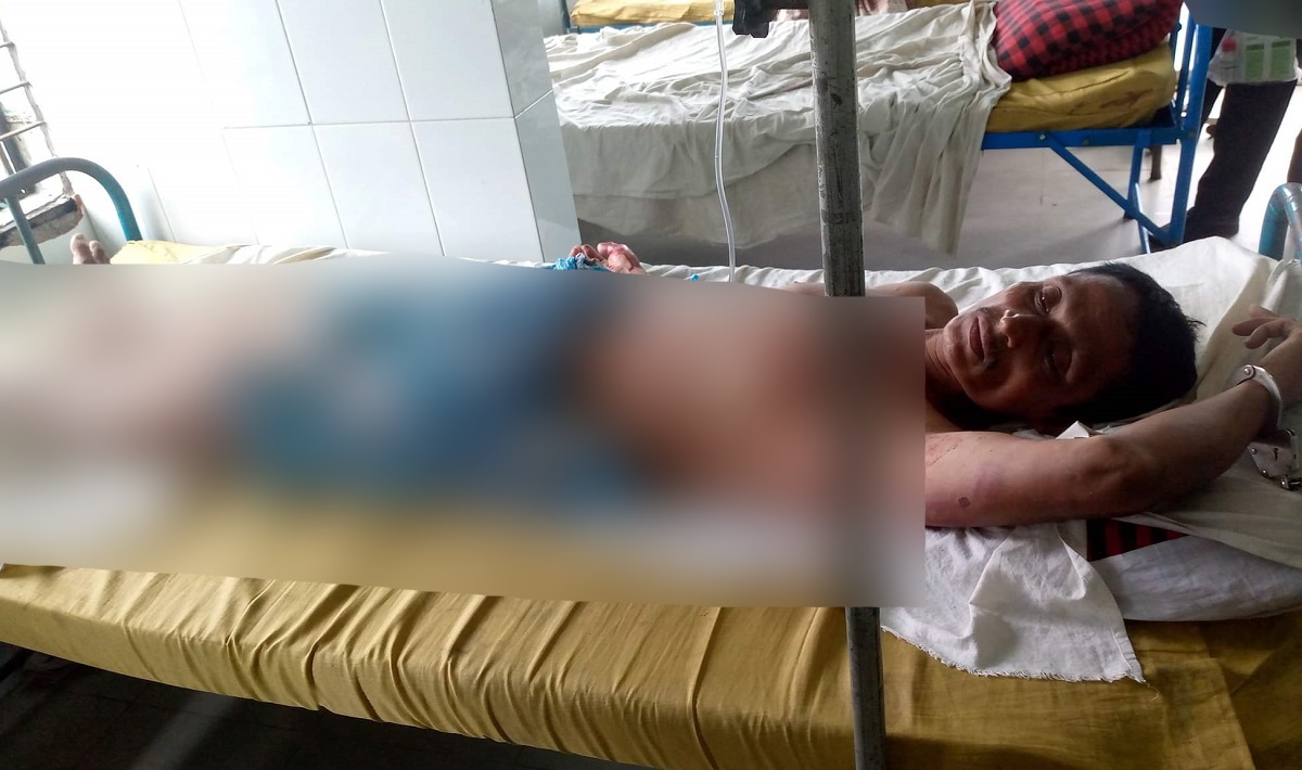 আমতলীতে ডাকাতির ঘটনায় আহত একই পরিবারের ৩ সদস্য, আটক ১