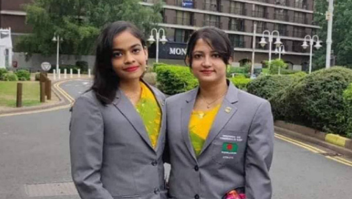 না খেলে বেড়াতে যাওয়ায় নিষিদ্ধ সাদিয়া-সোনাম