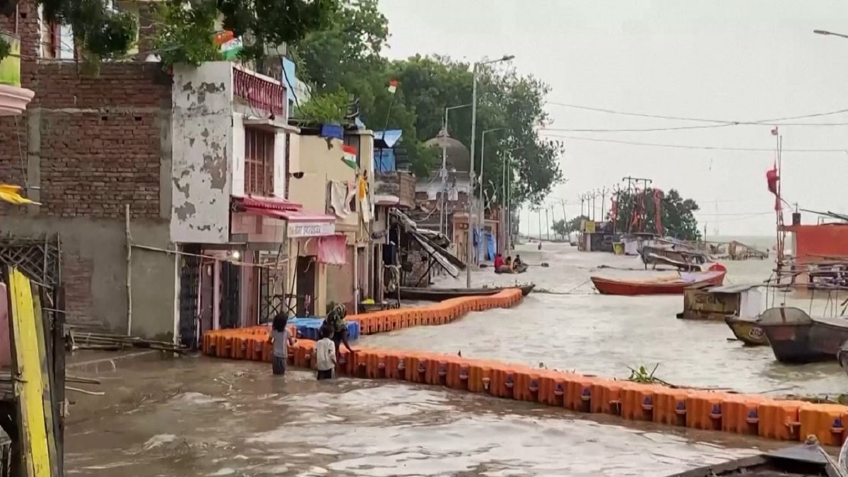 ভারতে বন্যা পরিস্থিতির অবনতি, দুই রাজ্যে অরেঞ্জ অ্যালার্ট জারি