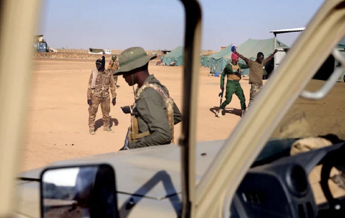 মালিতে সন্ত্রাসী হামলা, নিহত ৪২ সেনা