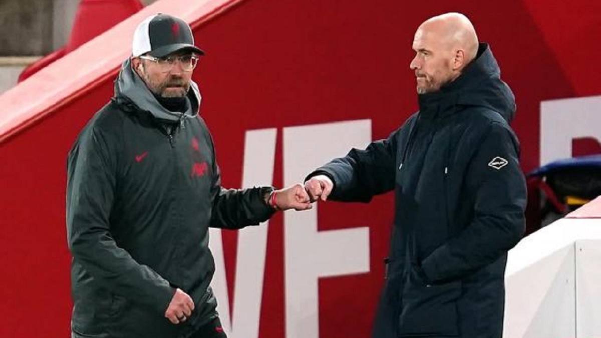 এক ম্যাচেই ঘুরলো পাশার দান; ম্যানইউর গর্জনে ধুঁকছে লিভারপুল