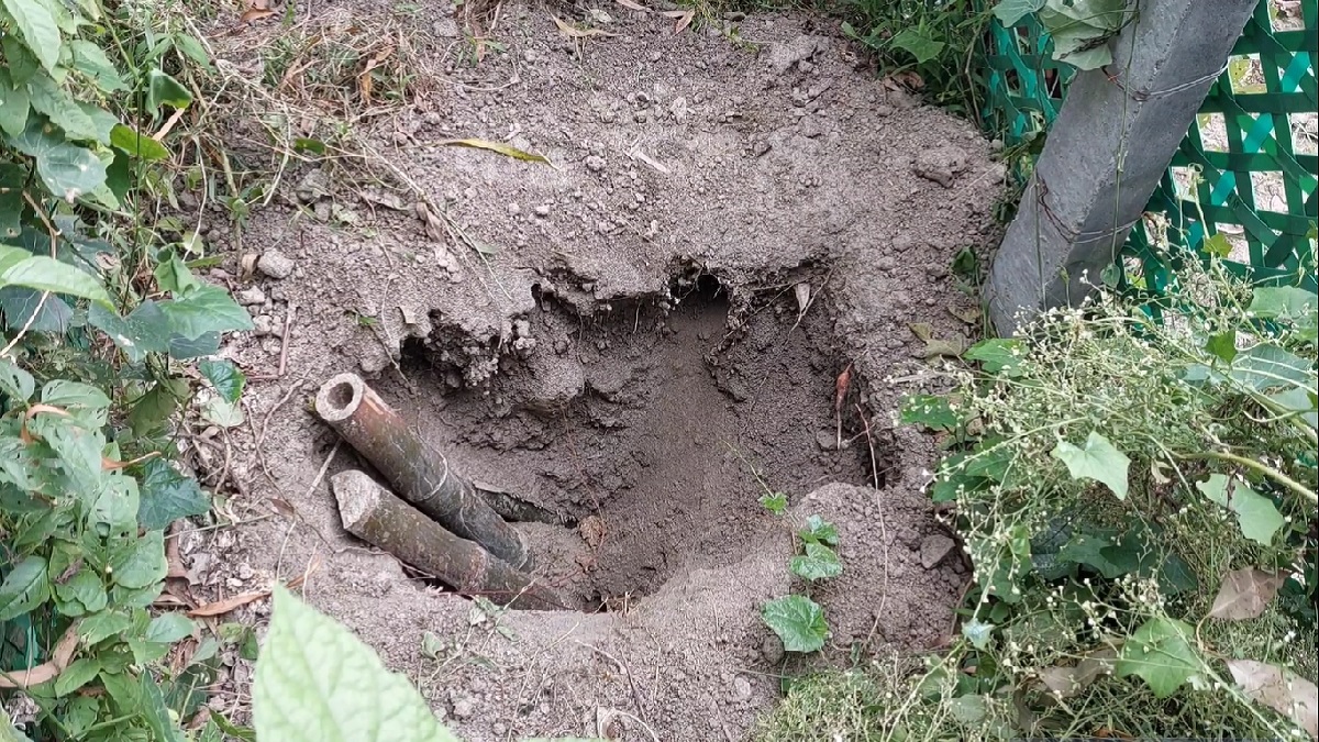 মানিকগঞ্জে কবরস্থান থেকে ১২টি কঙ্কাল চুরি