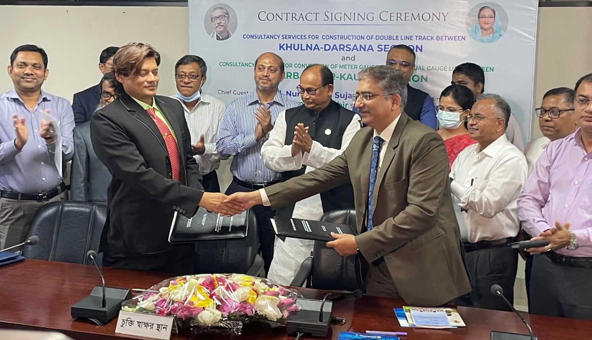 ভারতের এলওসির অধীনে রেলওয়ের দুইটি প্রকল্পের কনসাল্টেন্সি সার্ভিসের জন্য চুক্তি স্বাক্ষরিত
