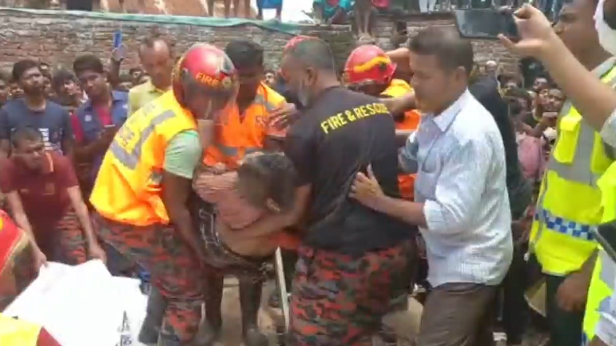 চাঁদপুরে সেপটিক ট্যাংকের বিষাক্ত গ্যাসে প্রাণ গেল ২ শ্রমিকের