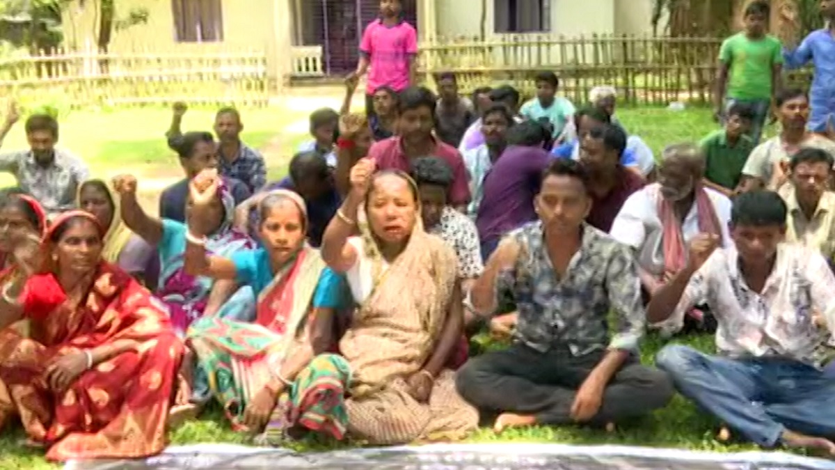 সিলেট ও হবিগঞ্জে চা শ্রমিকদের কর্মবিরতি অব্যাহত