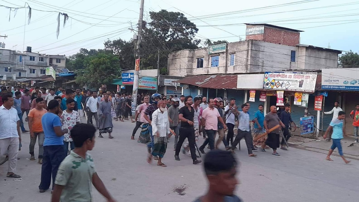 ঠাকুরগাঁওয়ে বিএনপির সমাবেশে স্থানীয় এমপিকে নিয়ে মন্তব্যের জেরে হামলা