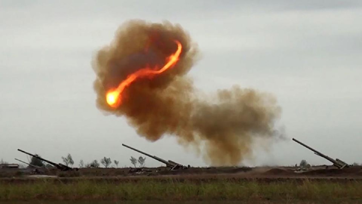 আর্মেনিয়া-আজারবাইজান সীমান্তে তুমুল লড়াই, নিহতের সংখ্যা বেড়ে ২১২