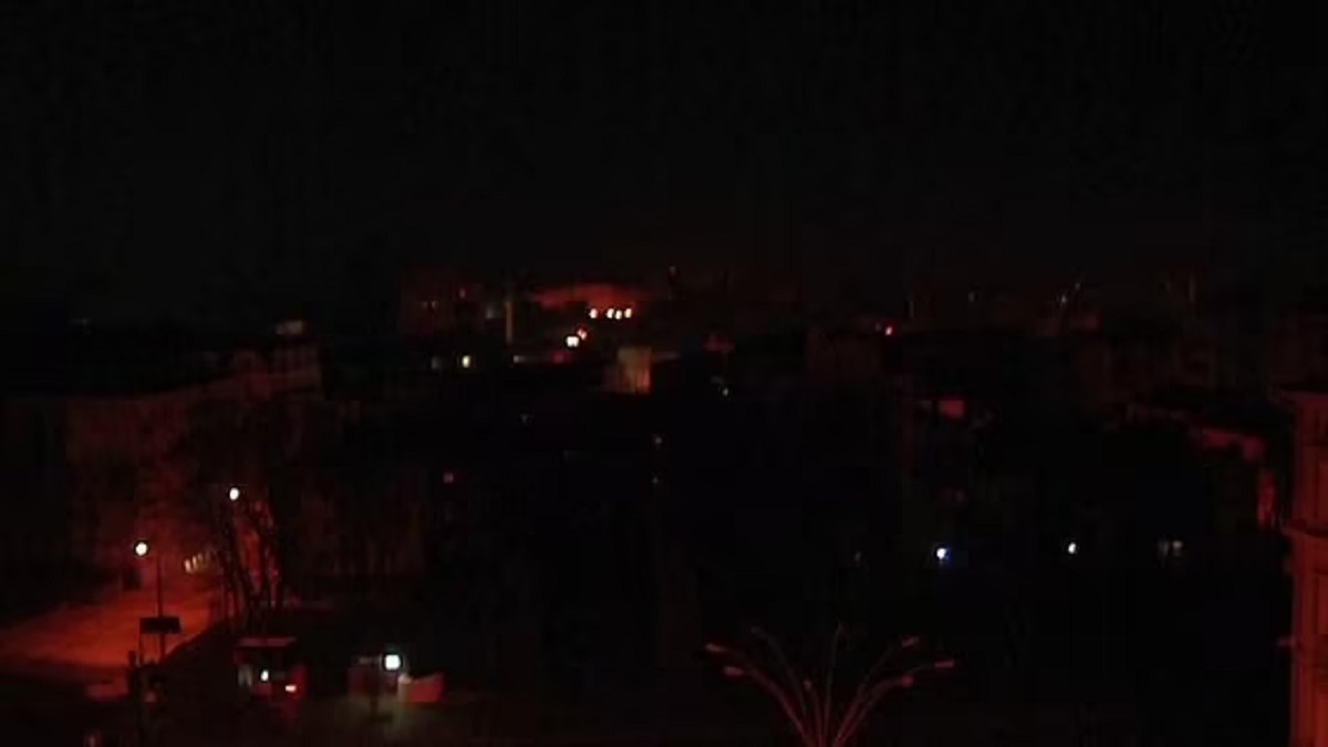 ইউক্রেনের পূর্বাঞ্চলকে পুরোপুরি অন্ধকার করে দিয়েছে রাশিয়া