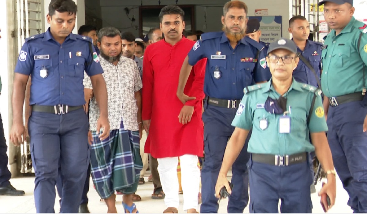 সিঁধ কেটে ঘরে ঢুকে পিতা-পুত্রকে কুপিয়ে হত্যা, আলোচিত মামলায় ১৭ জনের যাবজ্জীবন