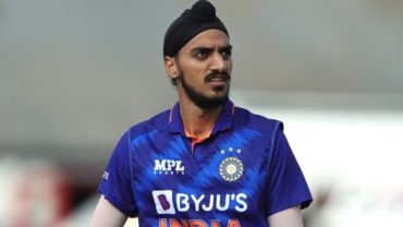 ক্যাচ ফেলায় আর্শদীপকে শিখ বিচ্ছিন্নতাবাদীর সঙ্গে তুলনা!