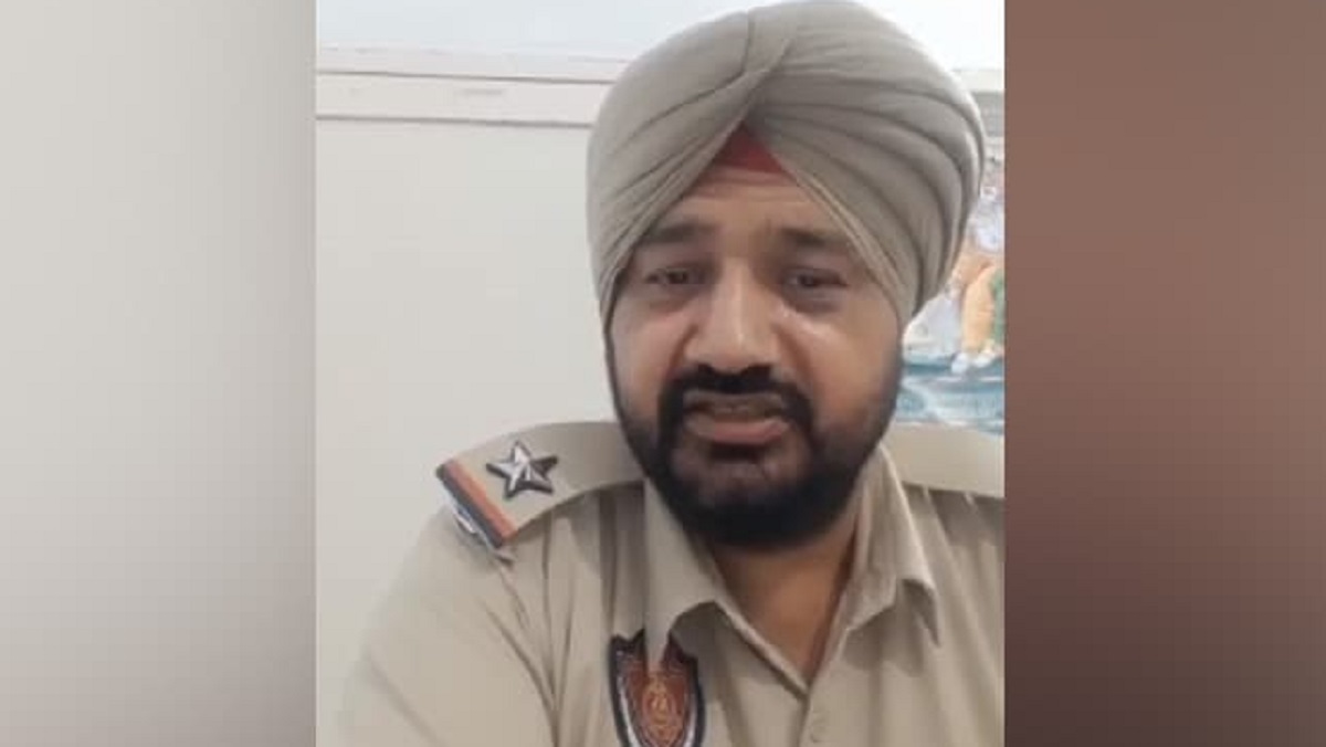 ভারতে সিনিয়রকে অভিযুক্ত করে থানাতেই পুলিশ কর্মকর্তার আত্মহত্যা