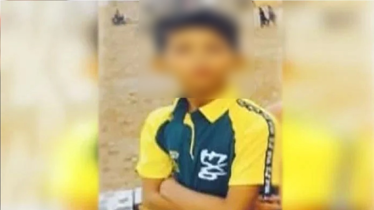 করাচিতে হোমওয়ার্ক না করায় ছেলেকে পুড়িয়ে মেরে ফেলল বাবা