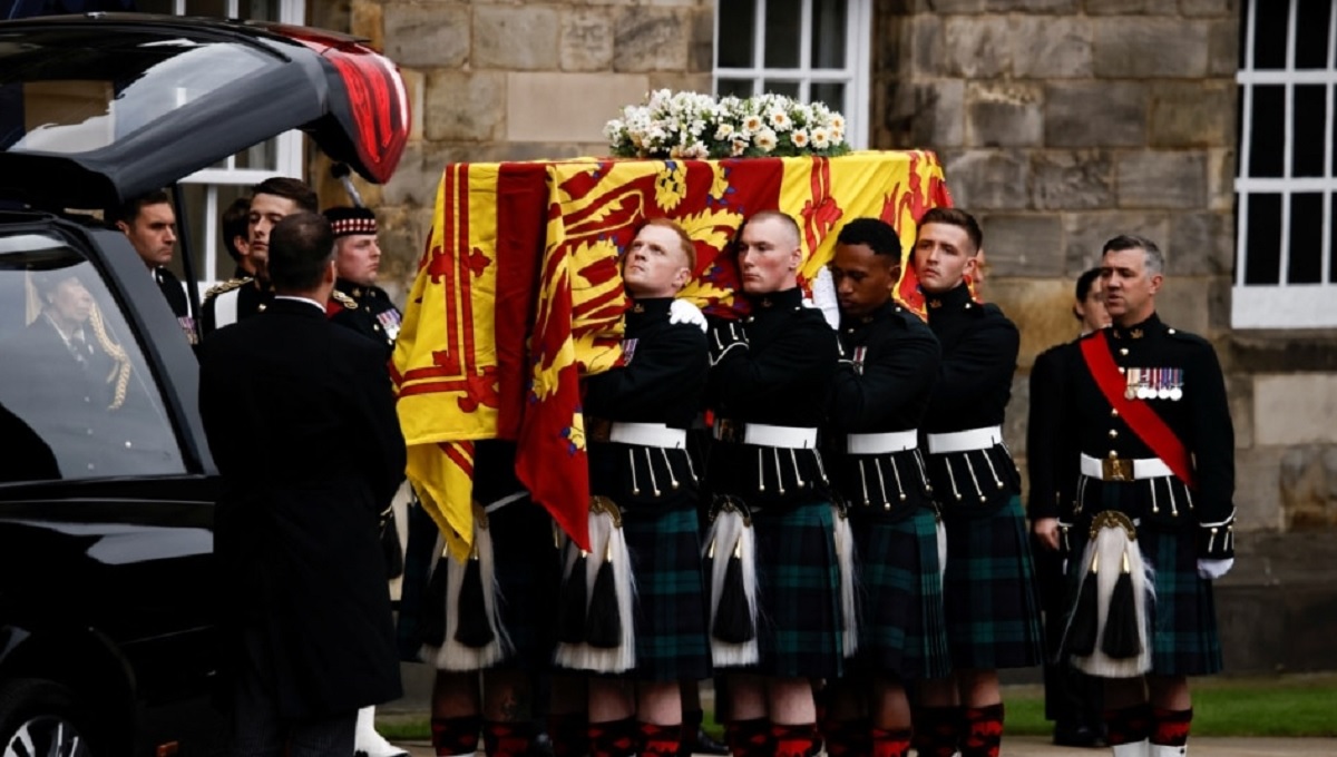 রানিকে বিদায় জানাতে লন্ডনে চলছে শেষ মুহূর্তের প্রস্তুতি