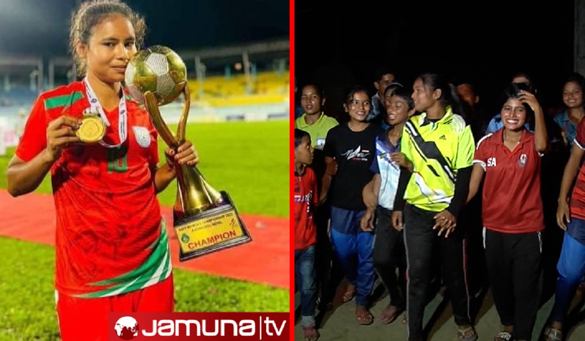 নারী ফুটবলের বিরোধিতা করা এলাকাবাসীই এখন স্বপ্নার জন্য গর্বিত