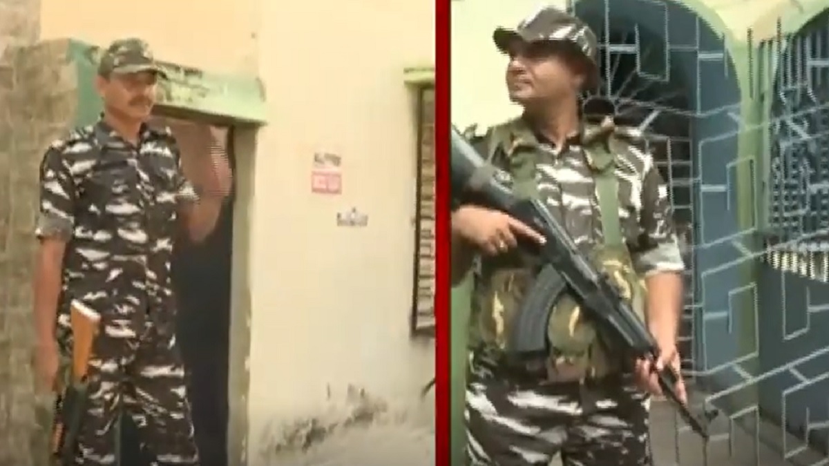 পশ্চিমবঙ্গের রেলমন্ত্রীর তিনটি বাড়িতে সিবিআইয়ের অভিযান