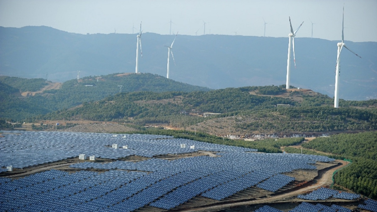 অভ্যন্তরীণ সরবরাহ নিশ্চিতে স্বয়ংসম্পূর্ণ ও পরিবেশবান্ধব জ্বালানি তৈরি করছে চীন