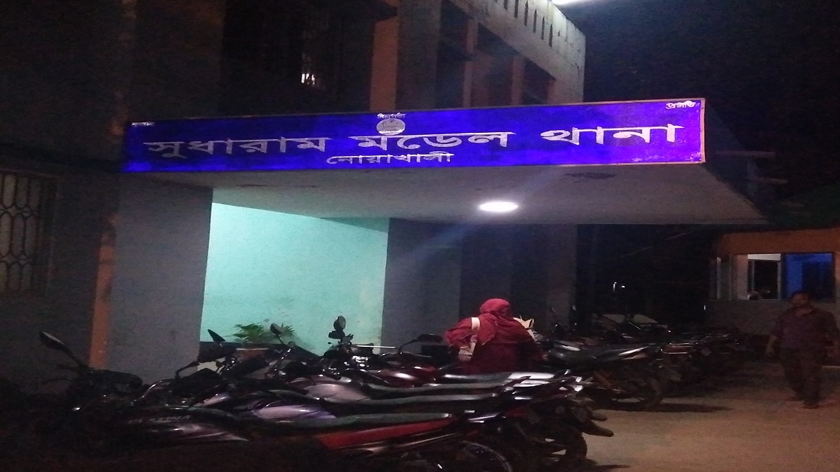 সিনিয়র-জুনিয়র দ্বন্দ্বে ছুরিকাঘাতে কলেজ ছাত্রকে হত্যা, আটক ২