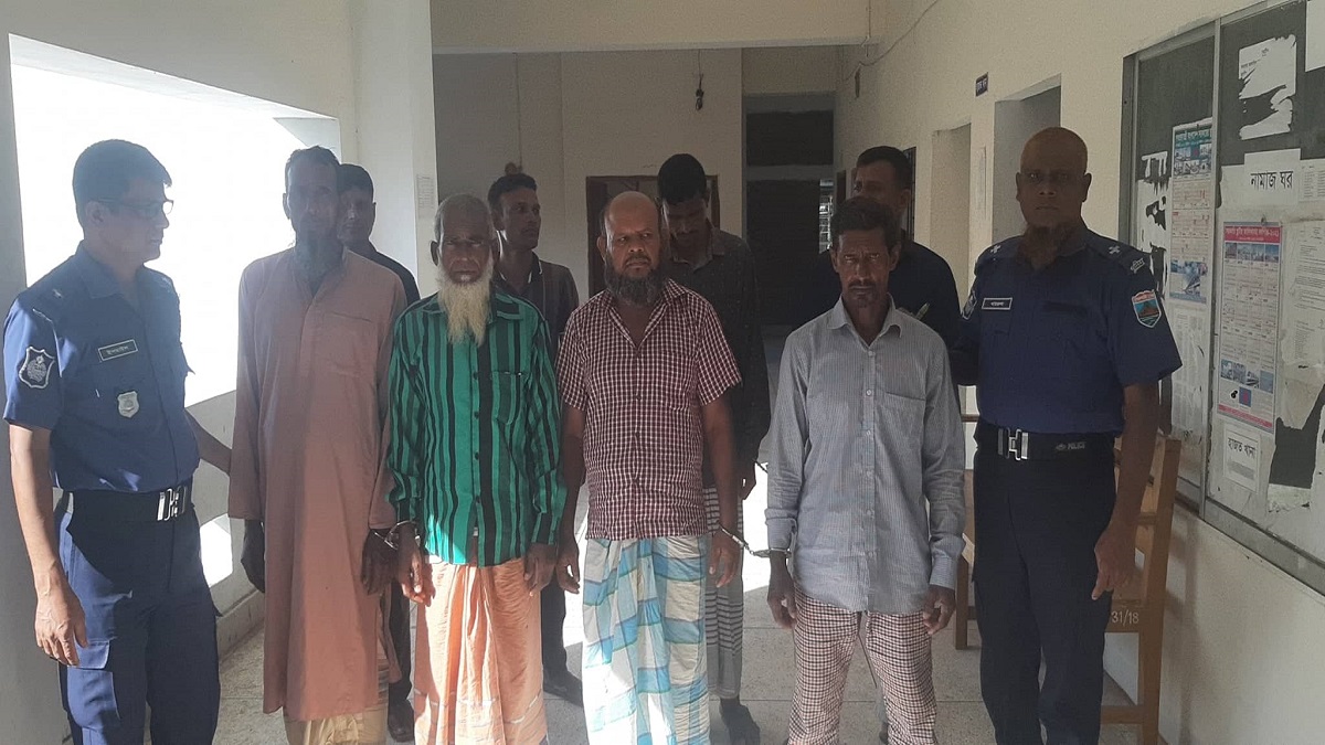 পাবনায় নৌকাবাইচকে কেন্দ্র করে হত্যা, ৯ জনের যাবজ্জীবন