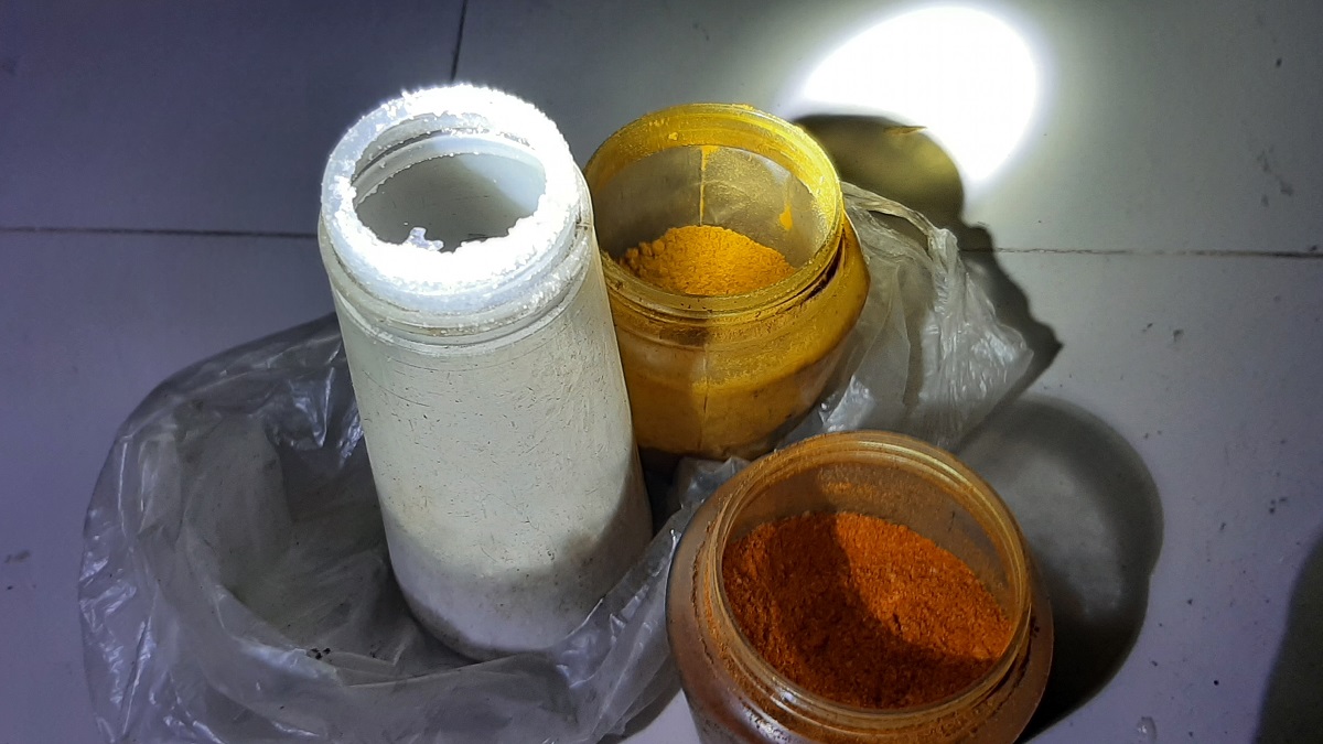 তেঁতুলিয়ায় অভিনব কায়দায় ঘরে ঘরে চুরি, রাত জেগে পাহারা দিচ্ছেন স্থানীয়রা