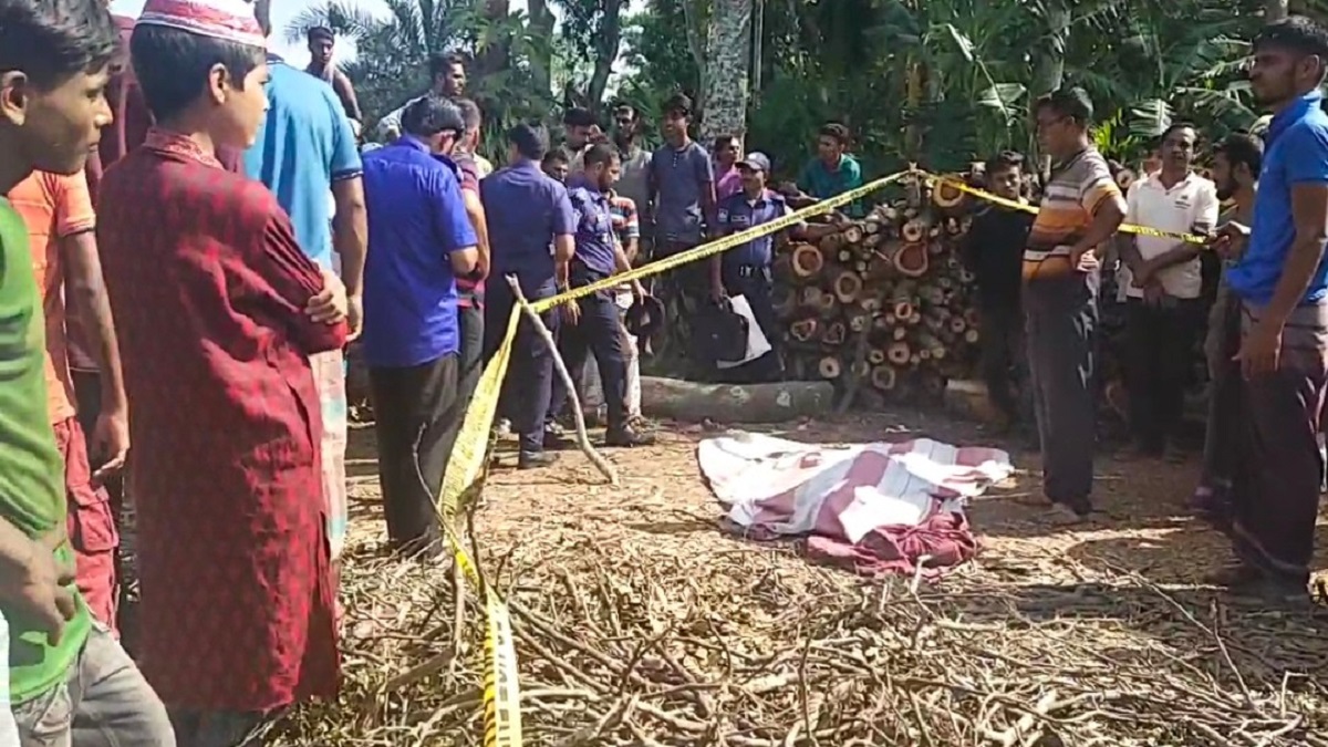 পিরোজপুরে ইউপি সদস্যকে কুপিয়ে হত্যা