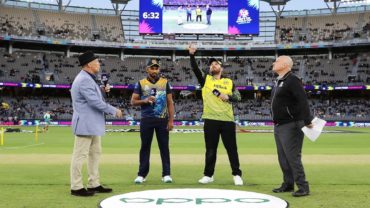 টস জিতে লঙ্কানদের ব্যাটিংয়ে পাঠালো অস্ট্রেলিয়া