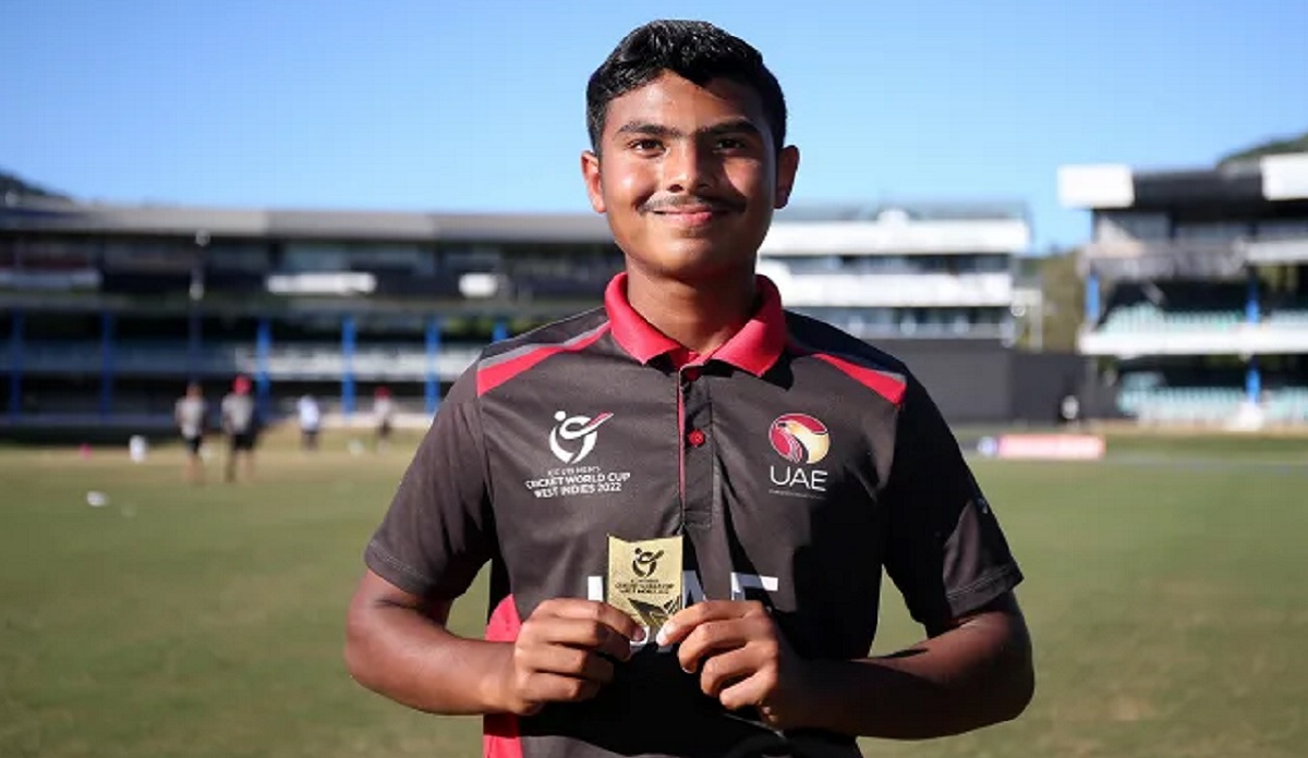 ১৬ বছর বয়সেই বিশ্বকাপ খেলে ইতিহাস গড়লেন আয়ান!