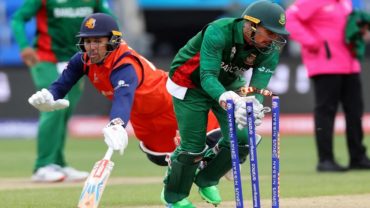 ফের জোড়া আঘাতে জয়ের সুবাস পাচ্ছে বাংলাদেশ