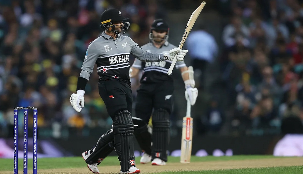 ফিন অ্যালেন-কনওয়ের ব্যাটে উড়ছে নিউজিল্যান্ড