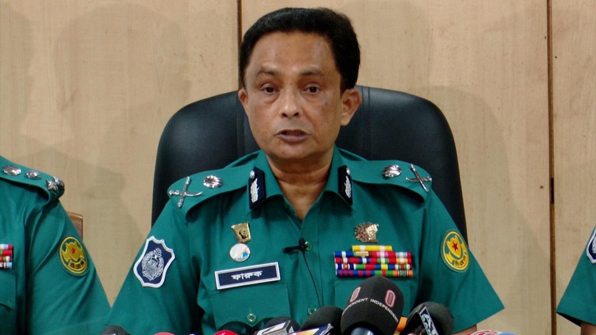 সহিংসতা না করলে রাজনৈতিক কর্মসূচিতে বাধা দেবে না পুলিশ: ডিএমপি কমিশনার