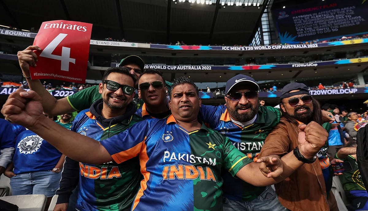 পাকিস্তানের বিপক্ষে টস জিতে বোলিংয়ে ভারত, দেখে নিন দুই দলের একাদশ