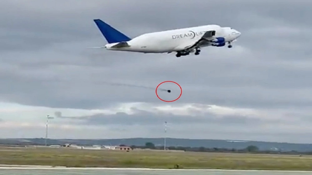 ইতালিতে উড্ডয়নের পরেই খুলে গেলো কার্গো বিমানের চাকা