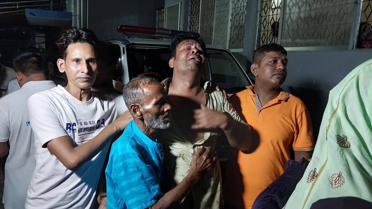 যশোরে গাড়ির ধাক্কায় তিন কলেজ শিক্ষার্থী নিহত