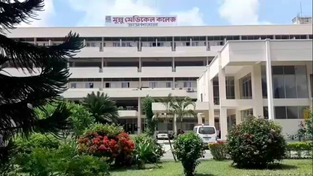 ‘বেপরোয়া’ গতির মোটরসাইকেল বাঁচাতে গিয়ে প্রাণ গেলো ২ জনের