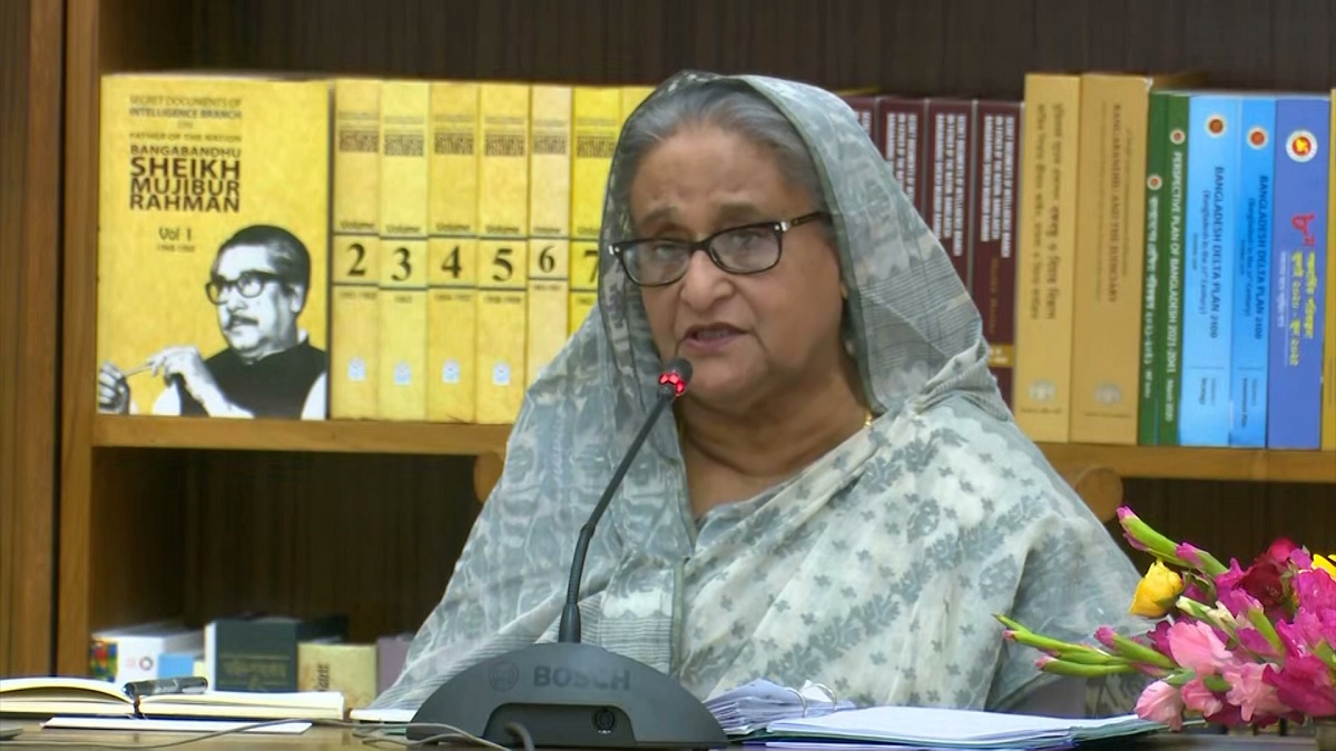 জনগণ যতক্ষণ সাথে আছে, ততক্ষণ চিন্তার কিছু নেই: প্রধানমন্ত্রী