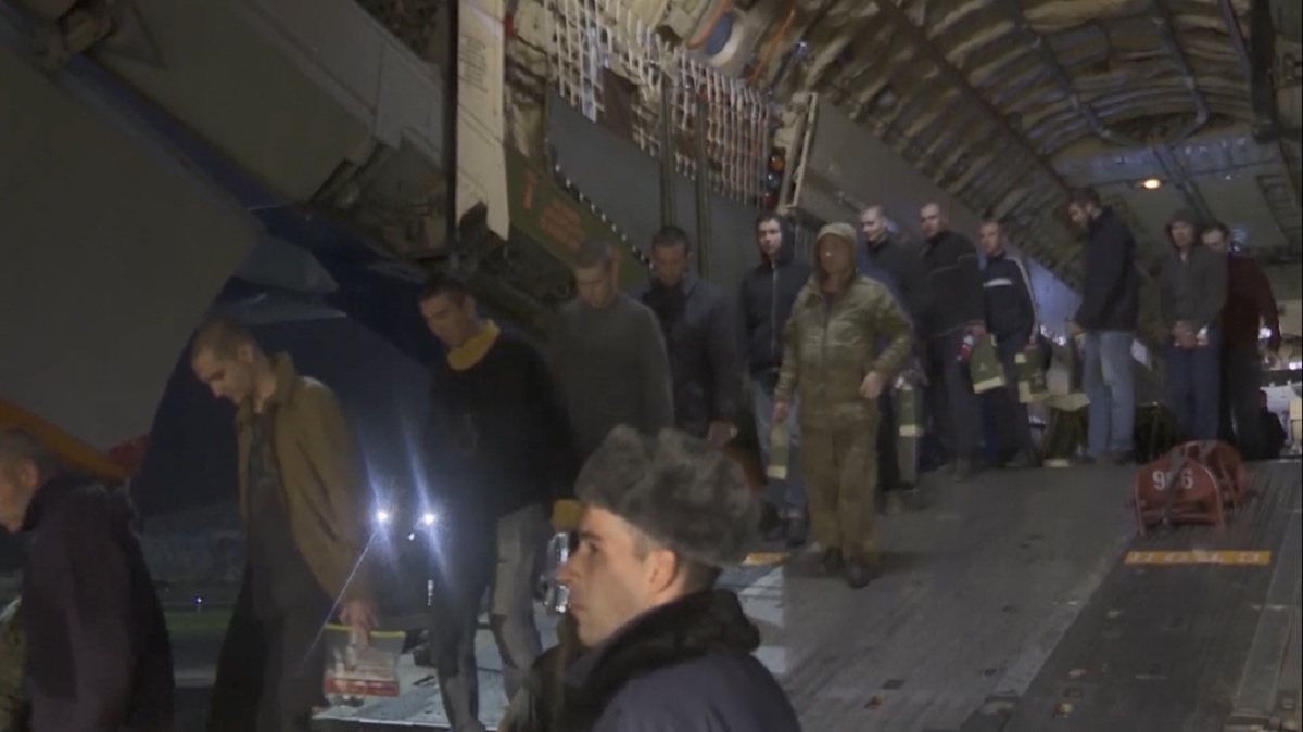 বন্দি বিনিময় করলো ইউক্রেন-রাশিয়া