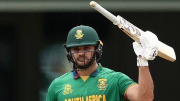 সাকিব-তাসকিনদের তুলোধোনা করে রুশোর সেঞ্চুরি