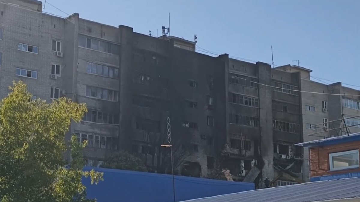 রাশিয়ায় সামরিক বিমান বিধ্বস্ত: নিহতের সংখ্যা বেড়ে ১৫