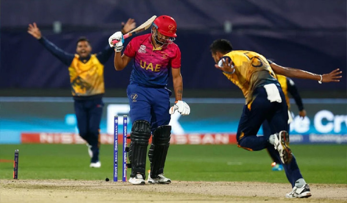 আমিরাতকে গুঁড়িয়ে টিকে রইলো শ্রীলঙ্কা
