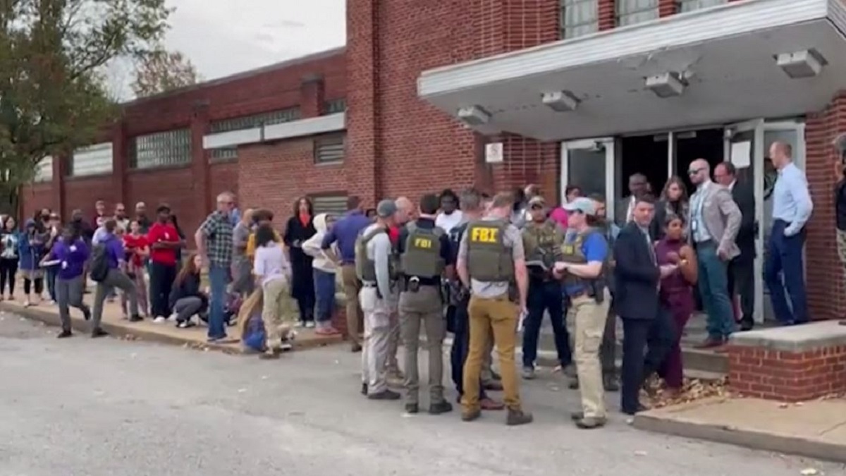 যুক্তরাষ্ট্রে স্কুলে হামলা, নিহত ২