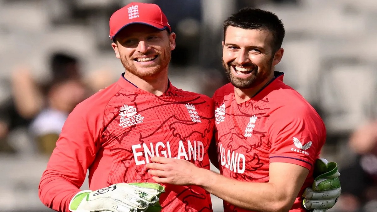 শেষের ধসে ১৫৭’তে অলআউট আয়ারল্যান্ড