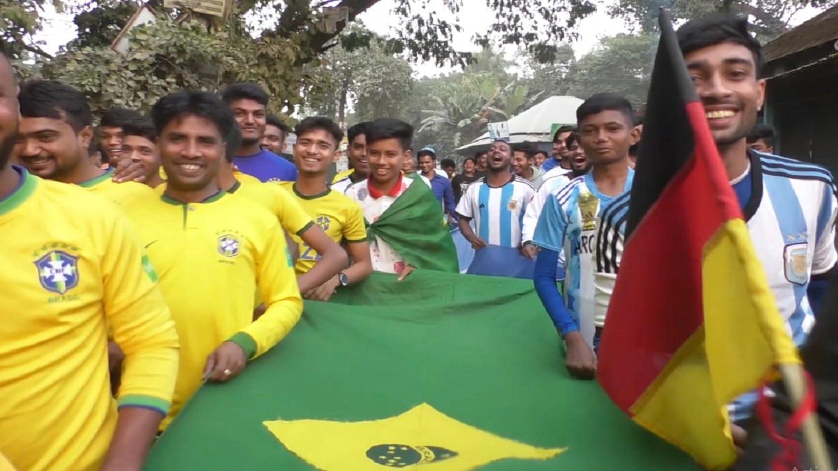 বগুড়ায় ব্রাজিল-আর্জেন্টিনা যৌথ শোভাযাত্রা, সৌহার্দ্যের আহ্বান