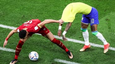 নেইমারের জার্সি খুলে ফেললো লুকিচ