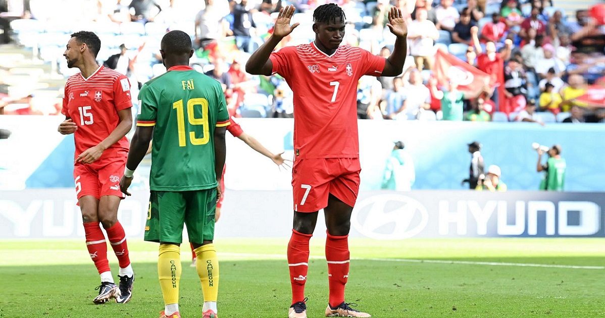 মাতৃভূমির বিপক্ষে গোল, উদযাপন করলেন না এমবোলো