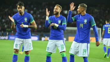 ‘মিশন হেক্সা’ জয়ে সাম্বা গায়ক জুনিনহো এখন কাতারে