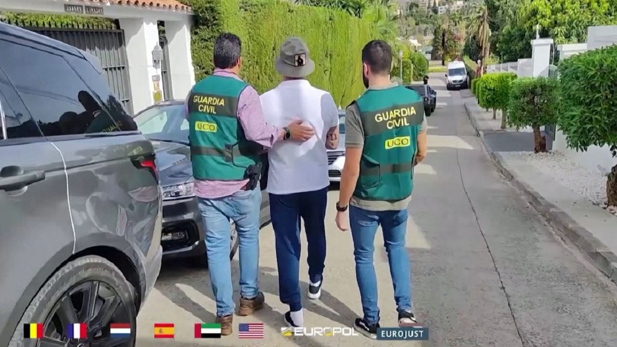 ইউরোপে মাদকবিরোধী অভিযানে গ্রেফতার ৪৯ ব্যবসায়ী